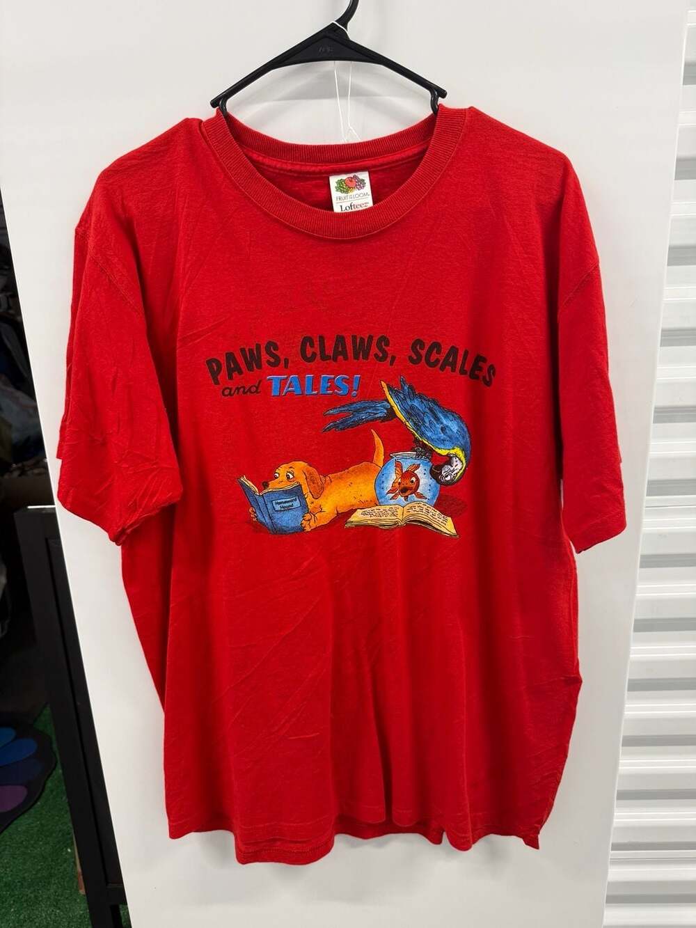 Fruit of the Loom Paws, Claws, Scales and Tales T-Shirt Size L